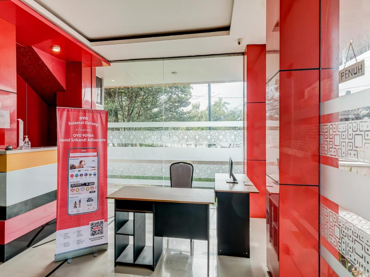 Oyo 90986 Hotel Srikandi Adisucipto Kalasan Εξωτερικό φωτογραφία